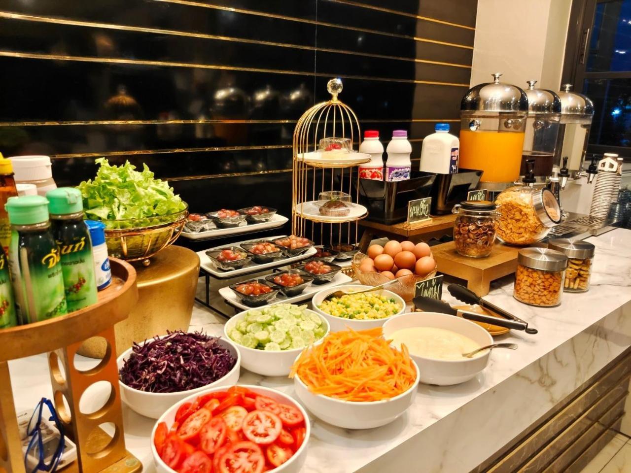 โคโค่ โฮเทล Koco Hotel ナコーン・ラーチャシーマー エクステリア 写真